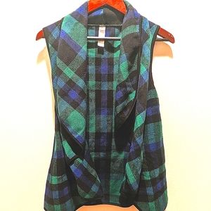 Heathmoor Size Small Green and Blue Plaid Vest